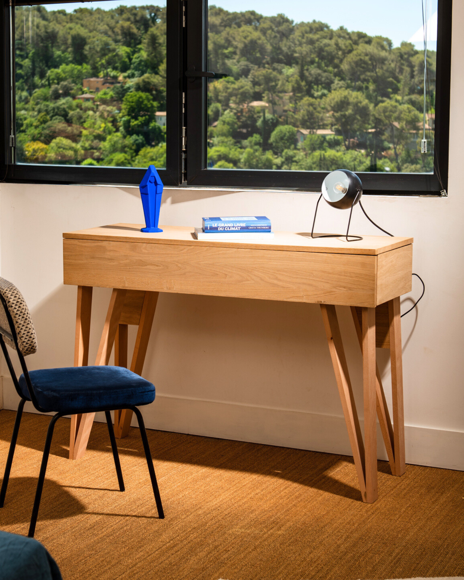 Bureau BOSS modulable en chêne 128 x 45/60 cm - compatible 2 écrans 24" - pied cache fil Le Corbu